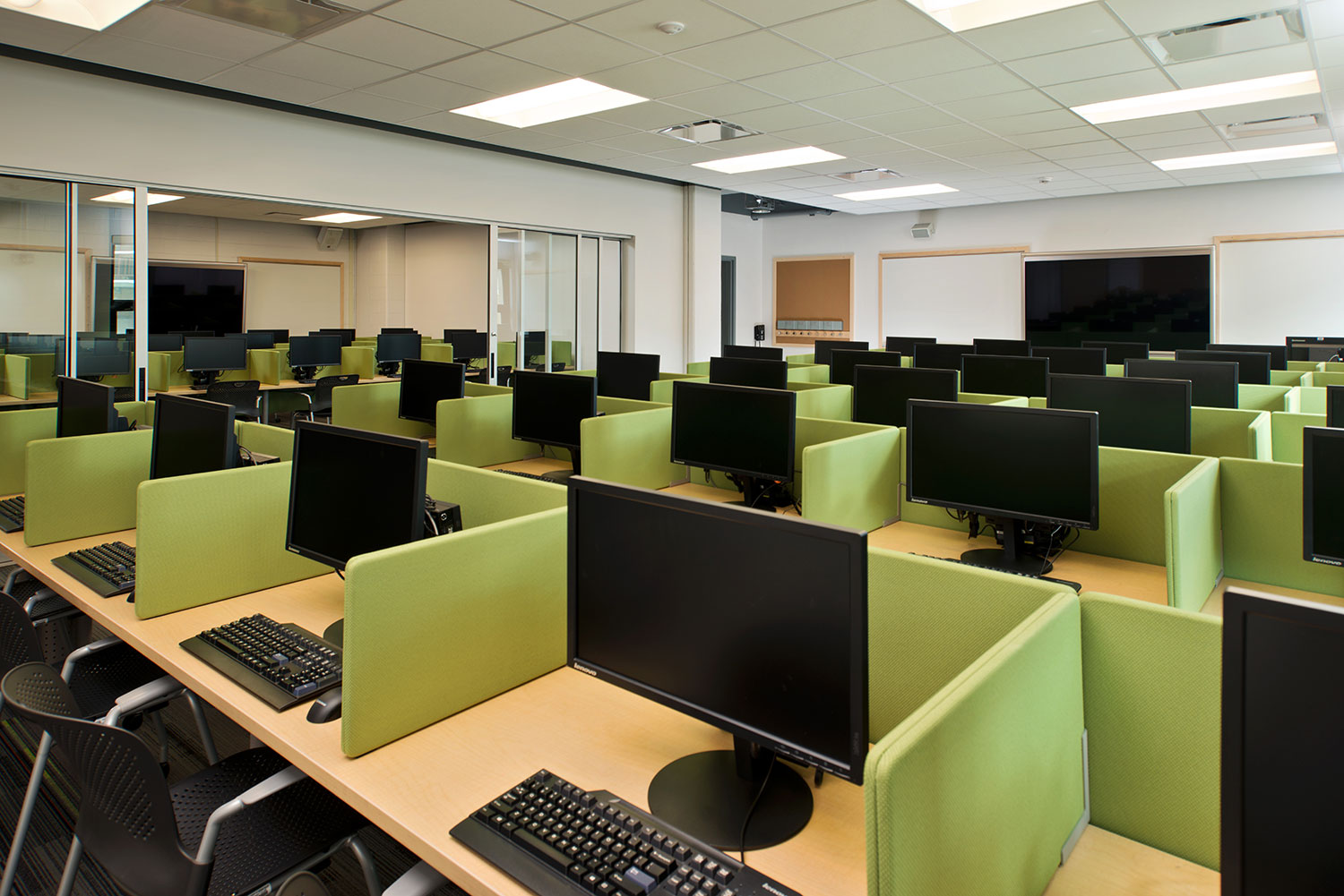 Computer lab in the reconfiguration and reconstruction of 100,000sf of existing space in three buildings at Hudson Valley Community College.